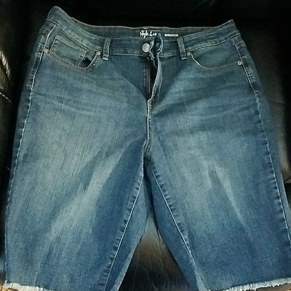 Cut off Shorts SIZE 12